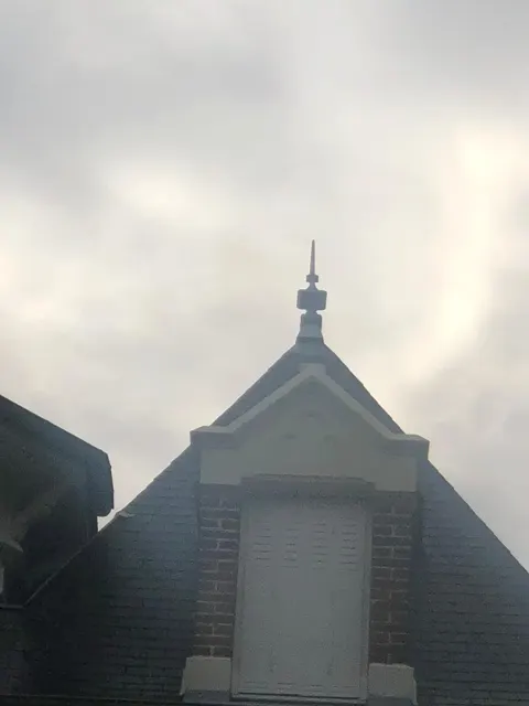 Couverture et bâtiment, photographie transmise par Lecoq Prestige Toiture